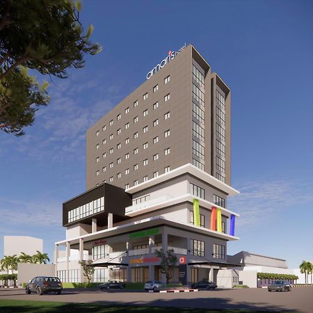 Amaris Hotel Manado Esterno foto